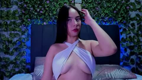 E V E L I N online show from 09-17-25, 08:10