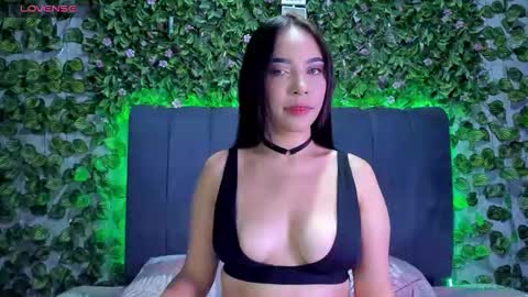 E V E L I N online show from 09-28-25, 02:50