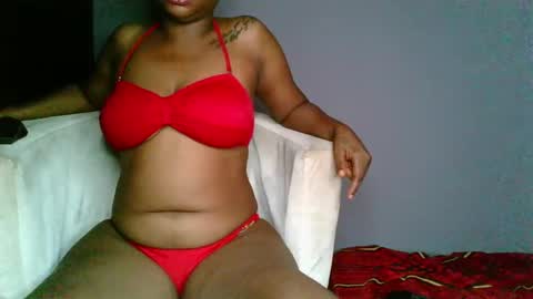 Snapshot of evelina_dripingpussy chatting on 12-19-24, 06:01 Evelina dripingpussy online show from 12-19-24, 06:01