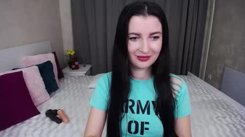 Evelin online show from 11-20-25, 06:24