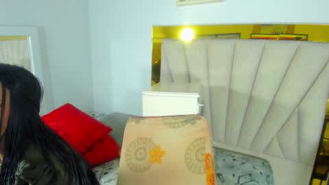 Snapshot of evelonga_707 chatting on 12-28-24, 07:01 DAYANITA online show from 12-28-24, 07:01