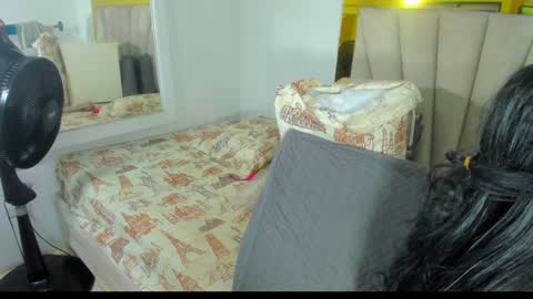 Snapshot of evelonga_707 chatting on 01-16-25, 07:10 DAYANITA online show from 01-16-25, 07:10