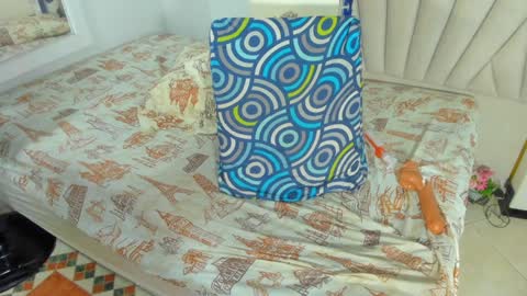 Snapshot of evelonga_707 chatting on 02-05-25, 10:12 DAYANITA online show from 02-05-25, 10:12