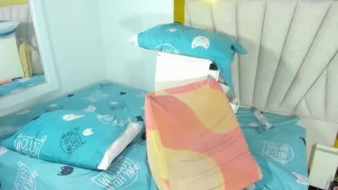 Snapshot of evelonga_707 chatting on 02-14-25, 10:25 DAYANITA online show from 02-14-25, 10:25