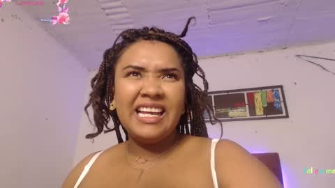 Evelyn Sandoval online show from 01-06-25, 03:31