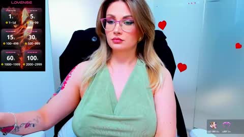 evelyne_rose online show from 03-12-25, 09:12