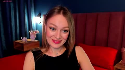 Evelyn online show from 02-07-26, 01:31