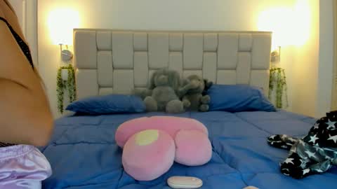 Snapshot of even_scoty chatting on 11-05-25, 02:28 even_scoty online show from 11-05-25, 02:28