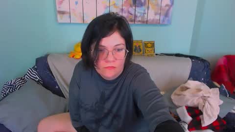 Everly online show from 02-15-26, 07:54