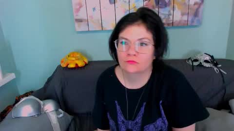 Everly online show from 03-20-26, 05:12