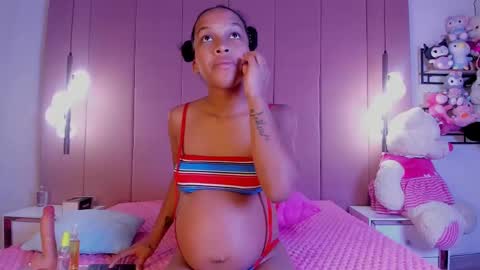 everly_smitth online show from 10-04-25, 07:23