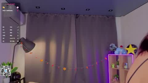 Naomi online show from 11-06-25, 06:20