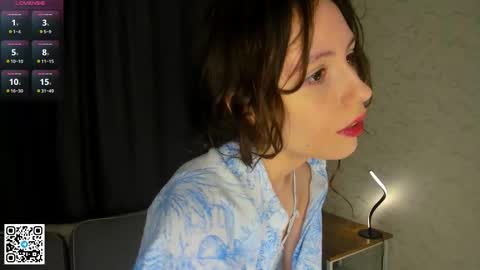 Naomi online show from 11-19-25, 04:23