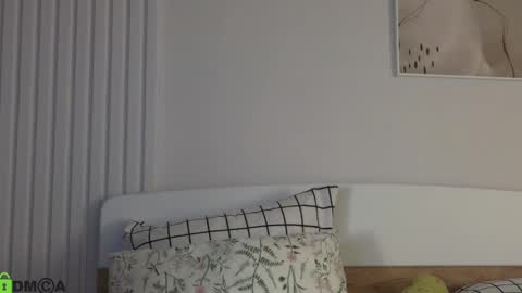 evi_woow online show from 12-13-24, 09:20