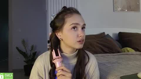 evi_woow online show from 10-14-25, 10:32