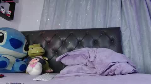 Evie Cloud online show from 03-12-26, 12:17