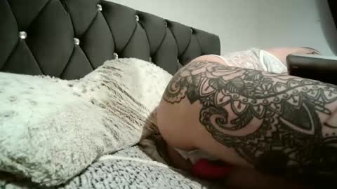 evieloves online show from 01-16-25, 08:25