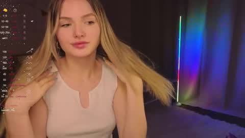 Snapshot of evilyn_next_door chatting on 11-29-25, 11:57 Evelyn online show from 11-29-25, 11:57