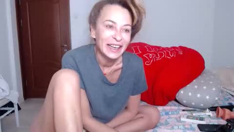 Snapshot of evolett chatting on 02-04-26, 07:03 ONLYFANS There are legends that in this room all your wishes can come true Private is Open online show from 02-04-26, 07:03