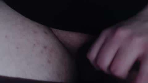Snapshot of evoniix chatting on 10-27-25, 10:19 evoniix online show from 10-27-25, 10:19