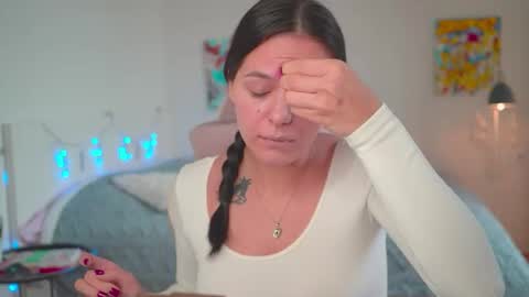 Snapshot of ewelynscott chatting on 10-20-25, 10:05 ewelynscott online show from 10-20-25, 10:05