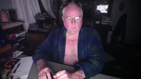 Snapshot of exceos chatting on 01-12-25, 02:41 EXCEOS online show from 01-12-25, 02:41