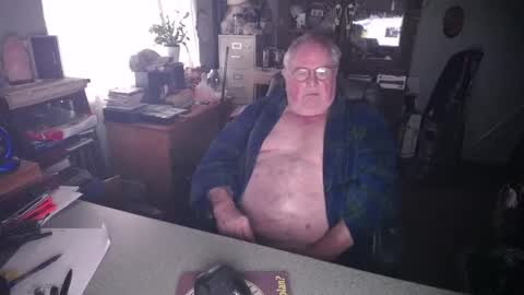 Snapshot of exceos chatting on 02-08-25, 04:04 EXCEOS online show from 02-08-25, 04:04