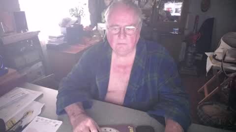 Snapshot of exceos chatting on 03-11-25, 03:34 EXCEOS online show from 03-11-25, 03:34