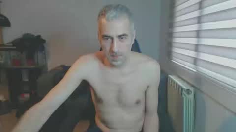 exhibicionista_cam online show from 03-08-26, 09:02