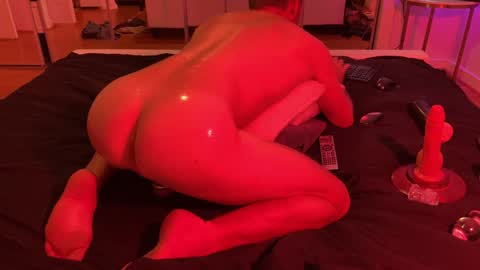 exhibitp online show from 12-10-24, 06:28