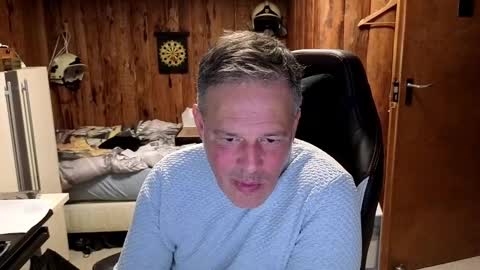 Snapshot of exibe1219 chatting on 02-05-25, 05:31 exibe1219 online show from 02-05-25, 05:31