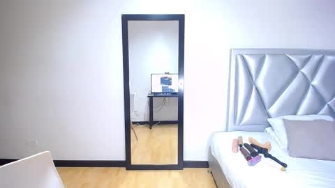 exotic_karmella online show from 12-04-24, 09:35