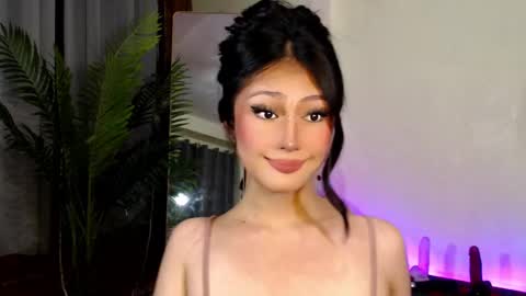 Candy  online show from 12-17-24, 12:11