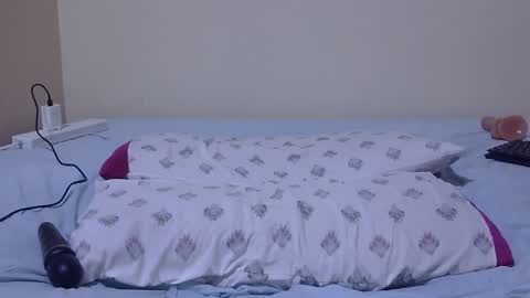 Snapshot of explicitly_certified chatting on 11-14-25, 03:11 explicitly_certified online show from 11-14-25, 03:11