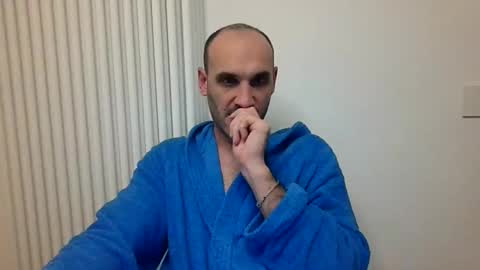 Extro online show from 11-28-25, 10:45