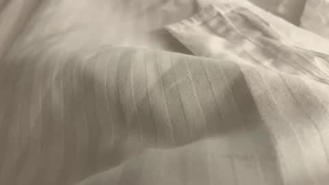 Snapshot of extraznrop chatting on 11-10-25, 04:11 extraznrop online show from 11-10-25, 04:11