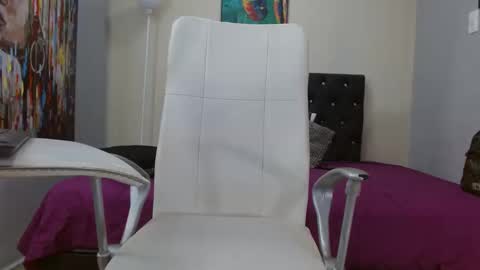 Snapshot of extrella_latina22 chatting on 12-06-24, 07:45 extrella_latina22 online show from 12-06-24, 07:45