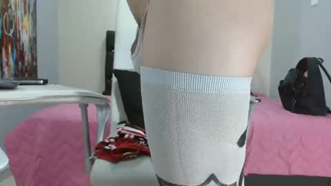 Snapshot of extrella_latina22 chatting on 01-19-25, 03:08 extrella_latina22 online show from 01-19-25, 03:08