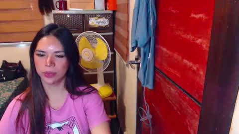 Snapshot of extremelydom chatting on 02-03-26, 08:30 extremelydom online show from 02-03-26, 08:30