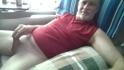 Snapshot of eyegasms2112 chatting on 02-23-26, 02:14 Edger online show from 02-23-26, 02:14