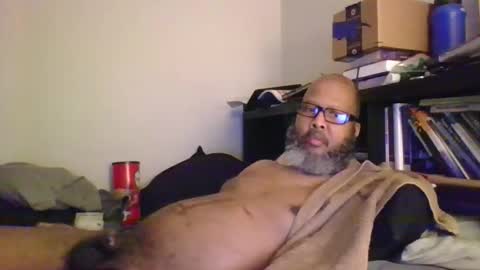 eyequee0007 online show from 12-05-25, 03:04