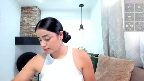 Snapshot of eyes_duque chatting on 11-10-25, 07:35 online show from 11-10-25, 07:35