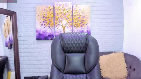 Snapshot of eyes_duque chatting on 11-16-25, 05:29 online show from 11-16-25, 05:29