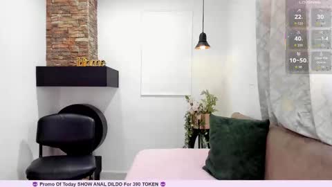 Snapshot of eyes_duque chatting on 11-17-25, 06:03 online show from 11-17-25, 06:03