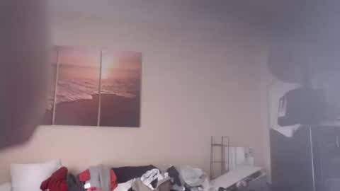 Snapshot of eyeswall0w chatting on 10-10-25, 03:00 eyeswall0w online show from 10-10-25, 03:00