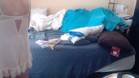 Snapshot of eyeswall0w chatting on 02-24-26, 03:32 eyeswall0w online show from 02-24-26, 03:32