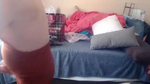 Snapshot of eyeswall0w chatting on 02-28-26, 01:23 eyeswall0w online show from 02-28-26, 01:23