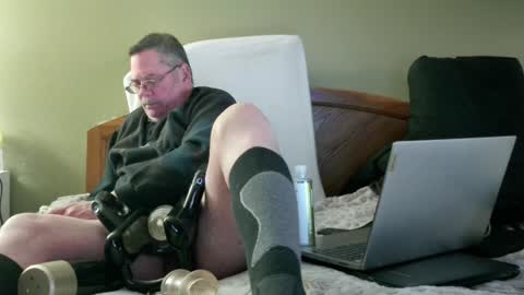 Snapshot of eyeswideshut63 chatting on 12-19-24, 11:46 Eyeswideshut63 online show from 12-19-24, 11:46