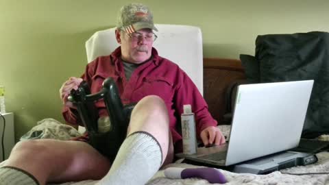Snapshot of eyeswideshut63 chatting on 12-30-24, 10:01 Eyeswideshut63 online show from 12-30-24, 10:01