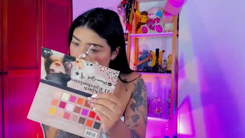 Snapshot of eymy_hadid_ chatting on 09-17-25, 01:35 Emily online show from 09-17-25, 01:35